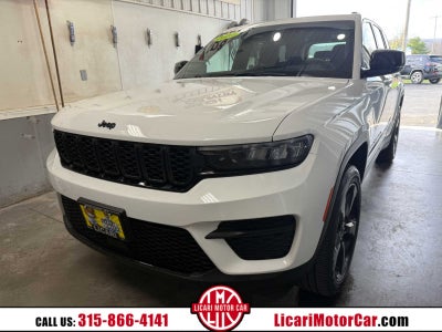 2023 Jeep Grand Cherokee Altitude
