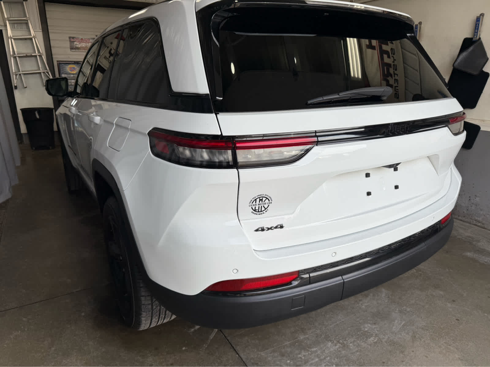 2023 Jeep Grand Cherokee Altitude