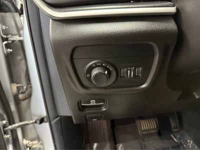2022 Jeep Grand Cherokee L Laredo