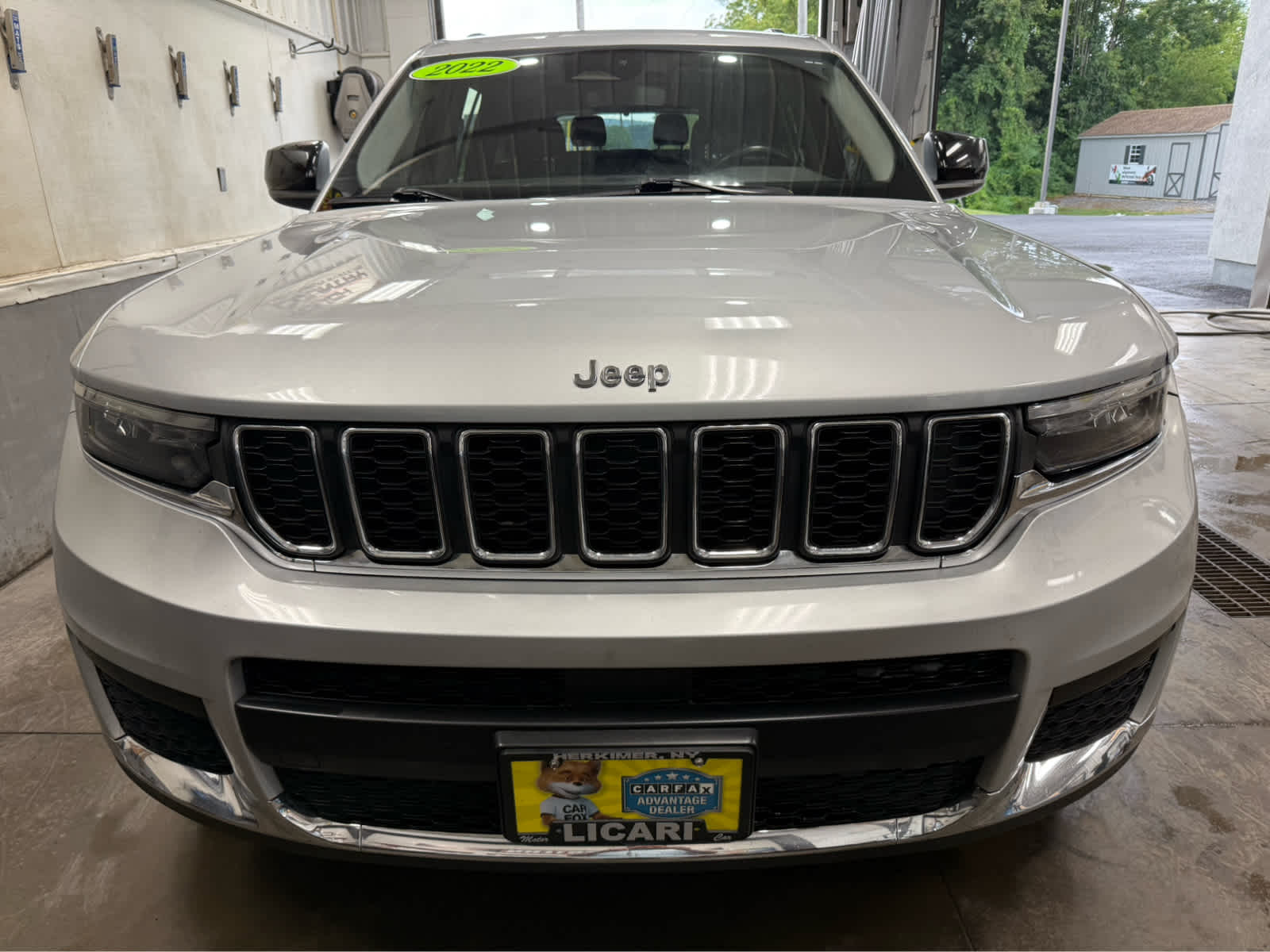 2022 Jeep Grand Cherokee L Laredo
