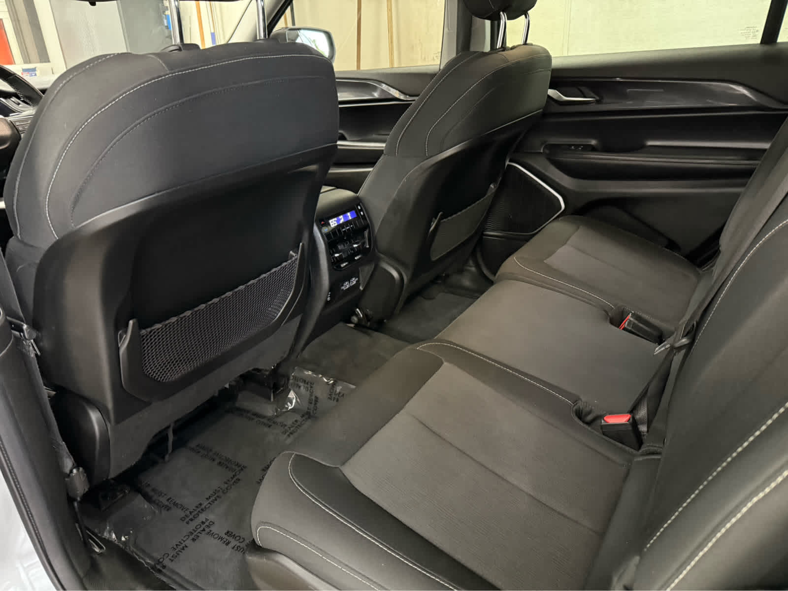 2022 Jeep Grand Cherokee L Laredo