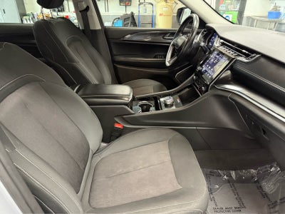 2022 Jeep Grand Cherokee L Laredo
