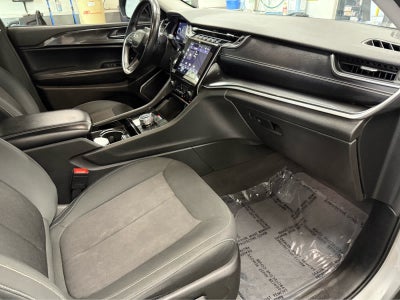 2022 Jeep Grand Cherokee L Laredo