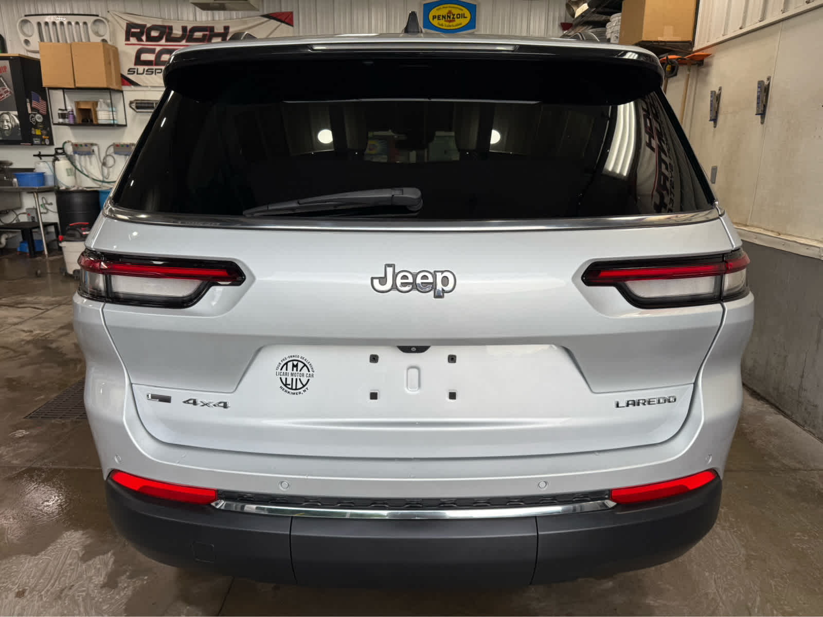 2022 Jeep Grand Cherokee L Laredo