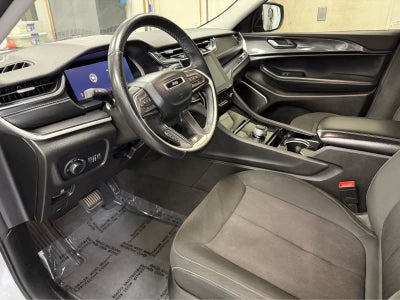 2022 Jeep Grand Cherokee L Laredo