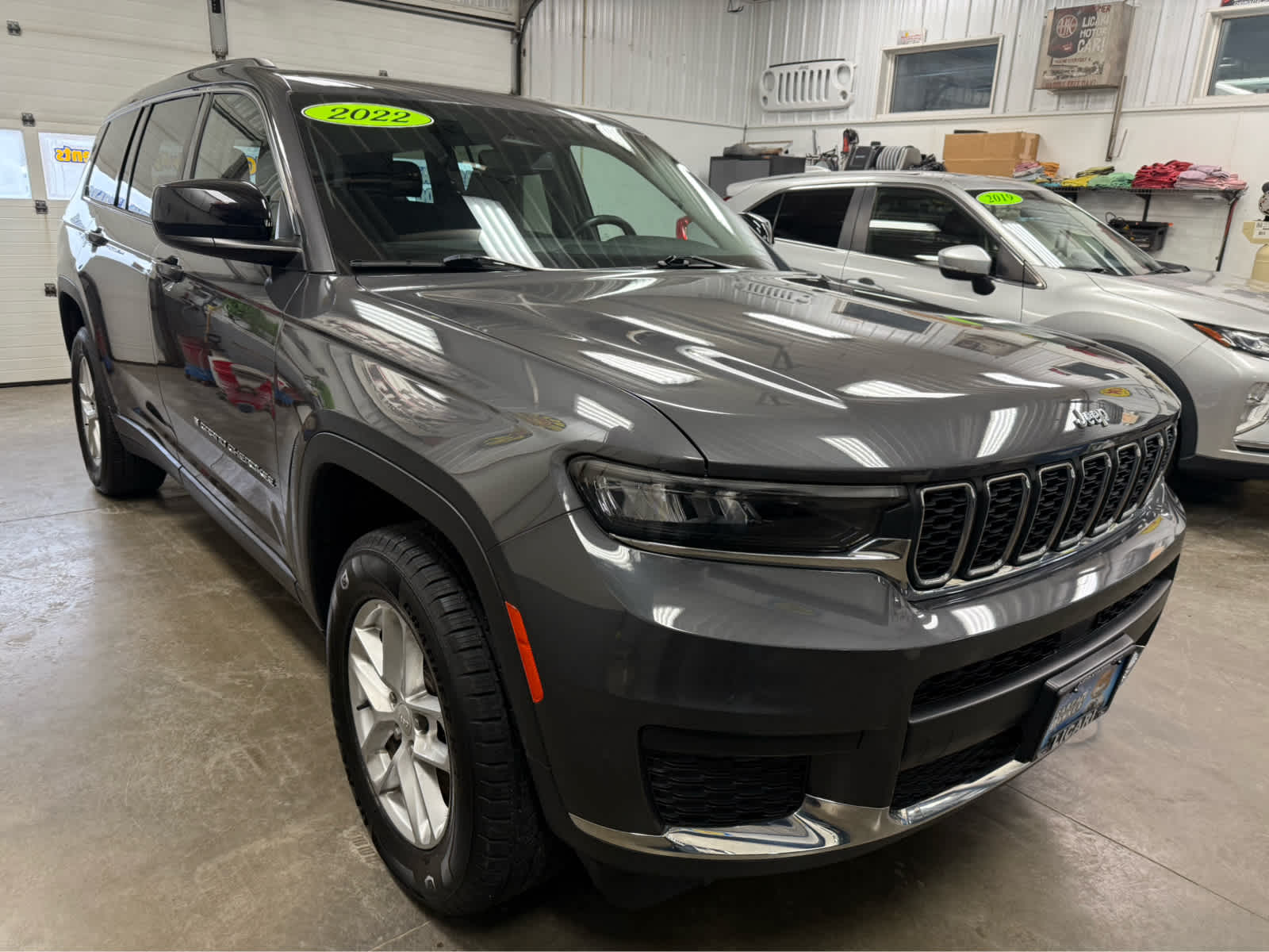 2022 Jeep Grand Cherokee L Laredo