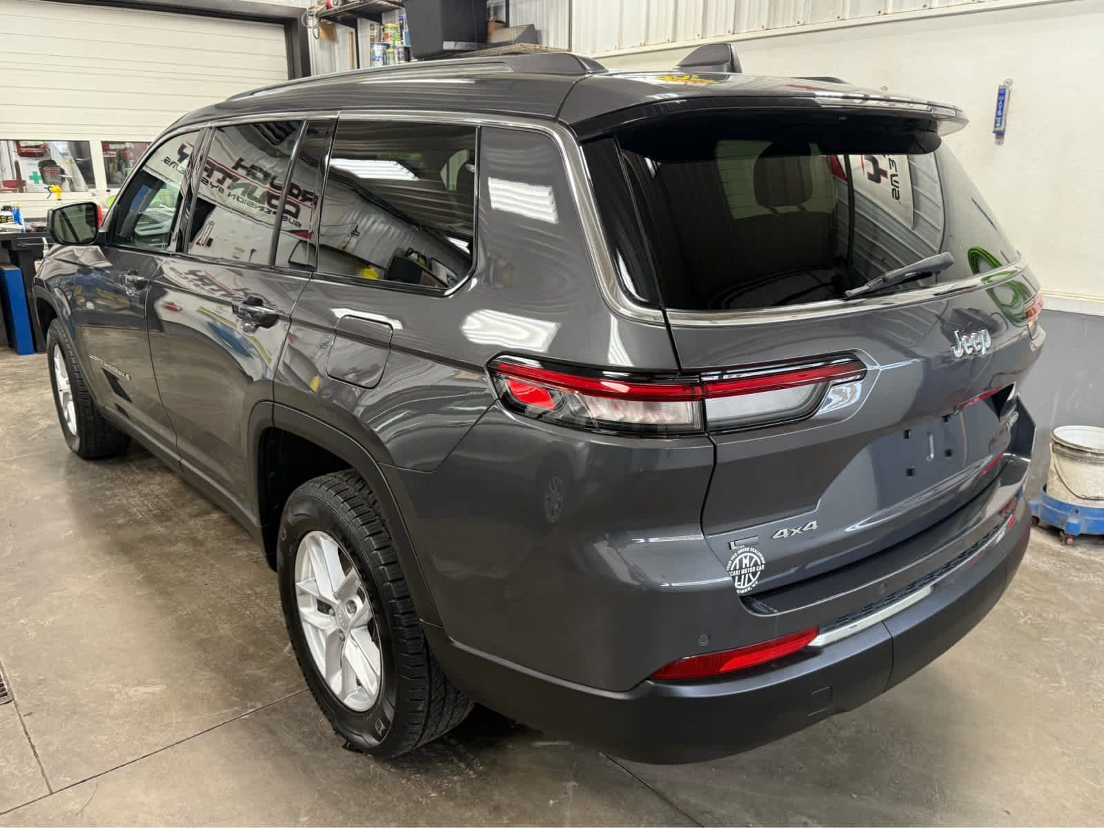 2022 Jeep Grand Cherokee L Laredo