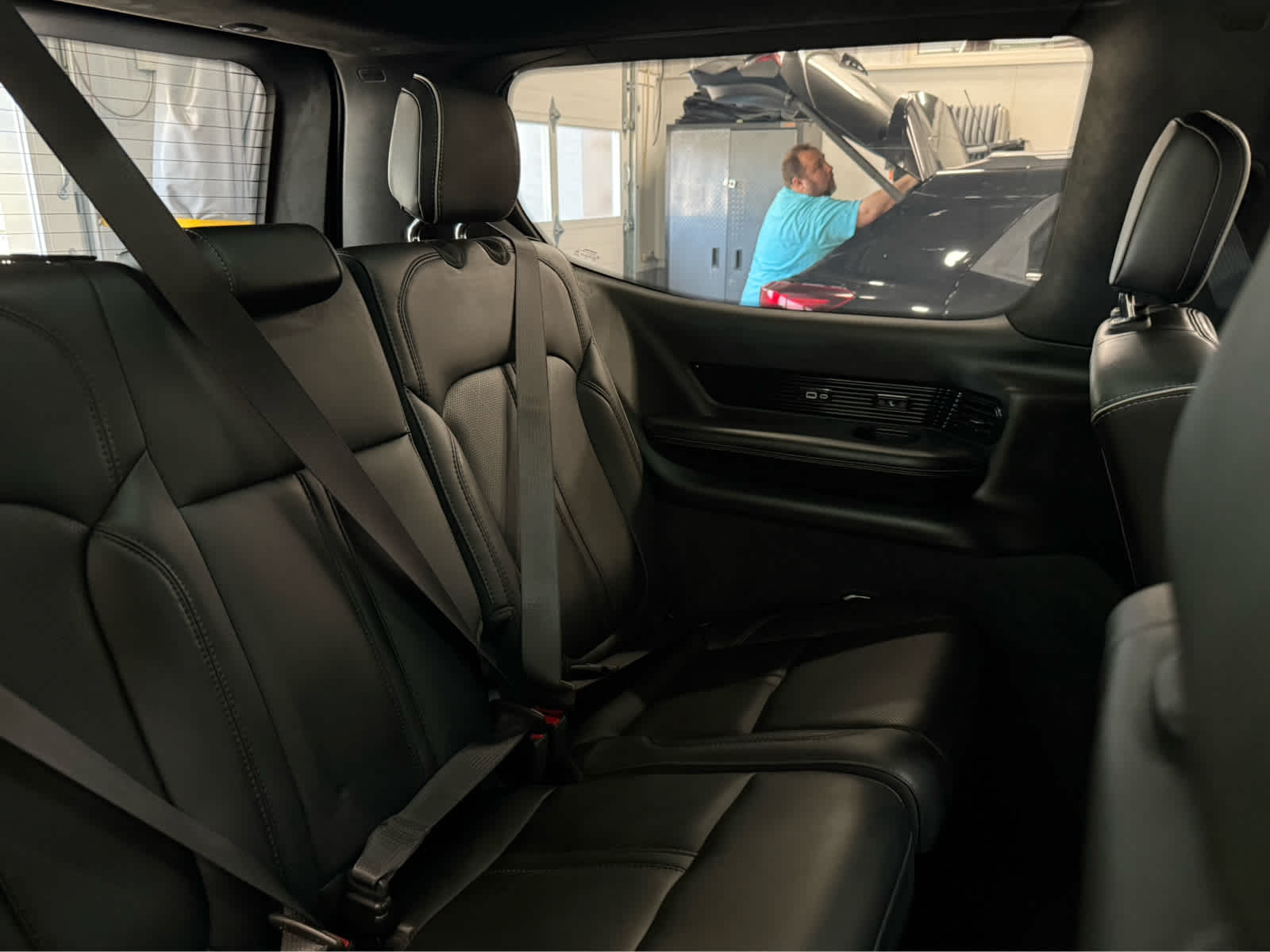 2023 Jeep Grand Wagoneer Series II
