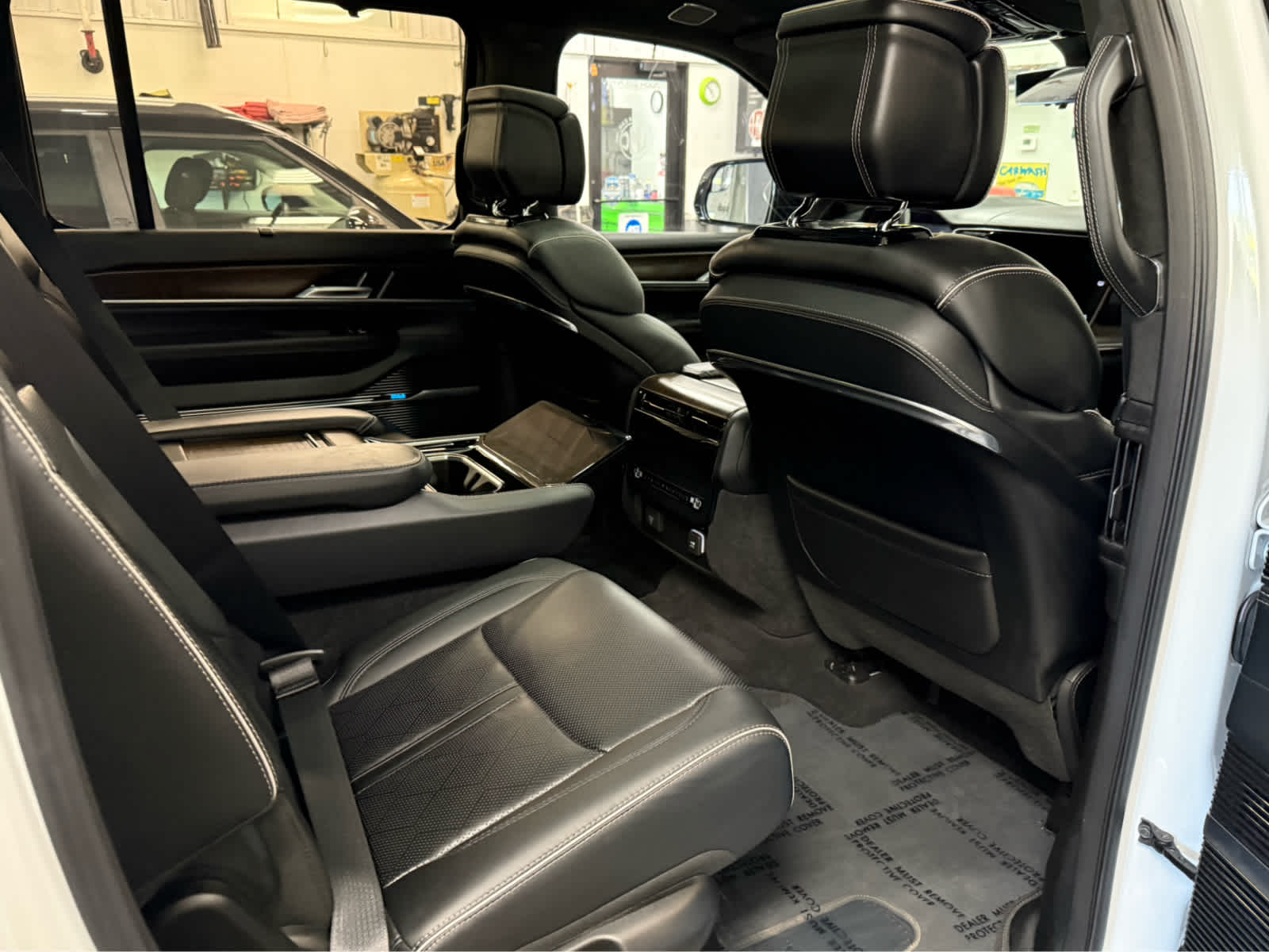 2023 Jeep Grand Wagoneer Series II