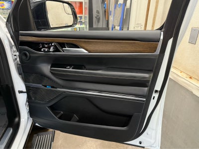 2023 Jeep Grand Wagoneer Series II