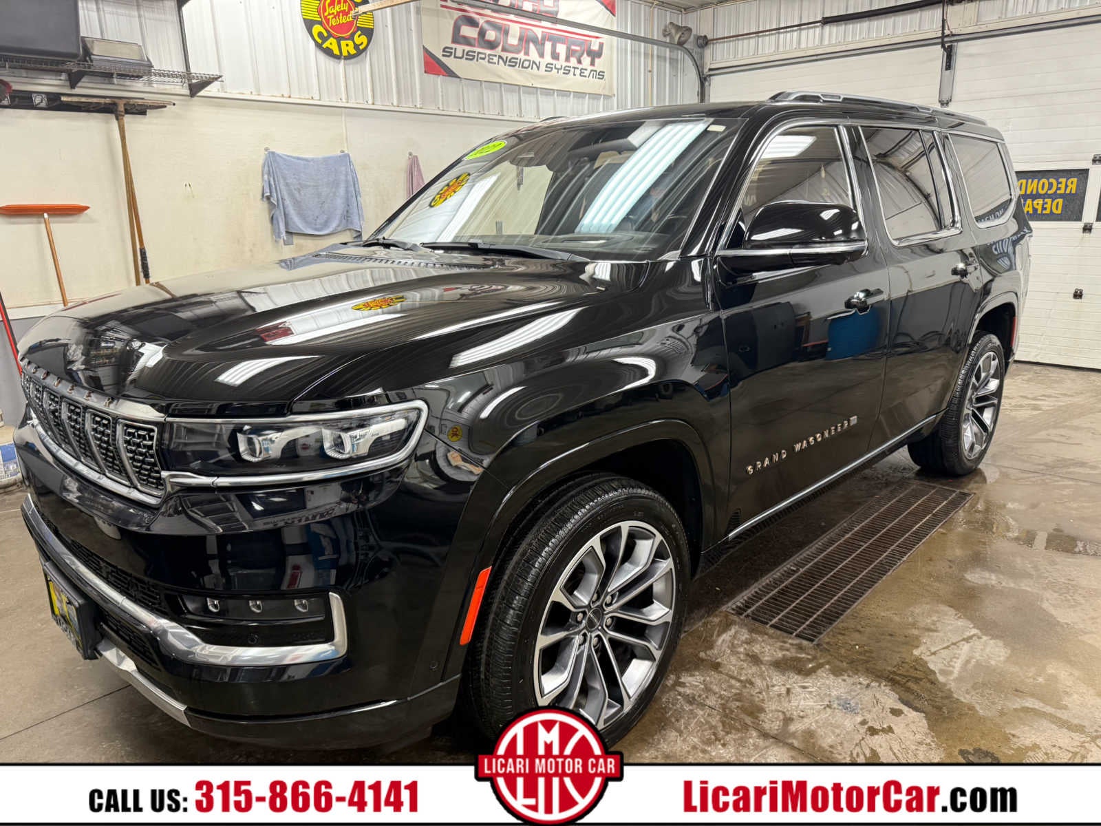 2022 Jeep Grand Wagoneer Series III