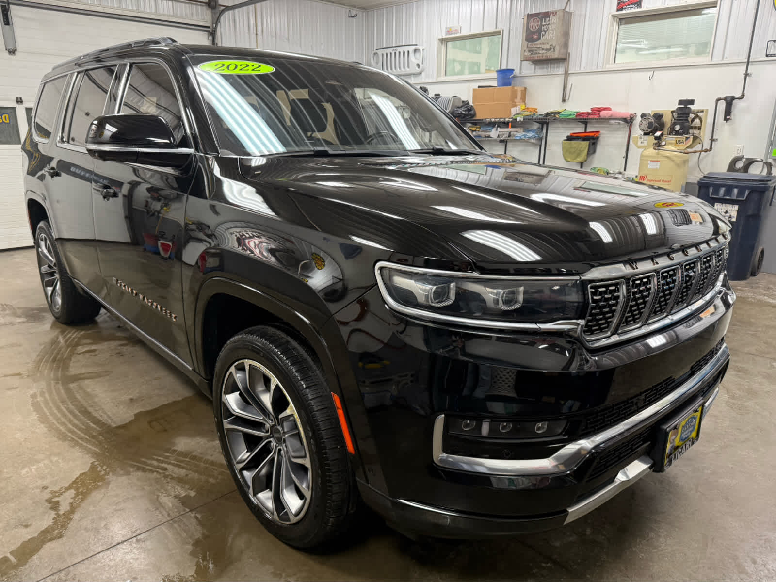 2022 Jeep Grand Wagoneer Series III