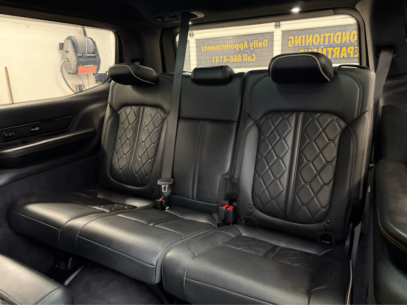 2022 Jeep Grand Wagoneer Series III