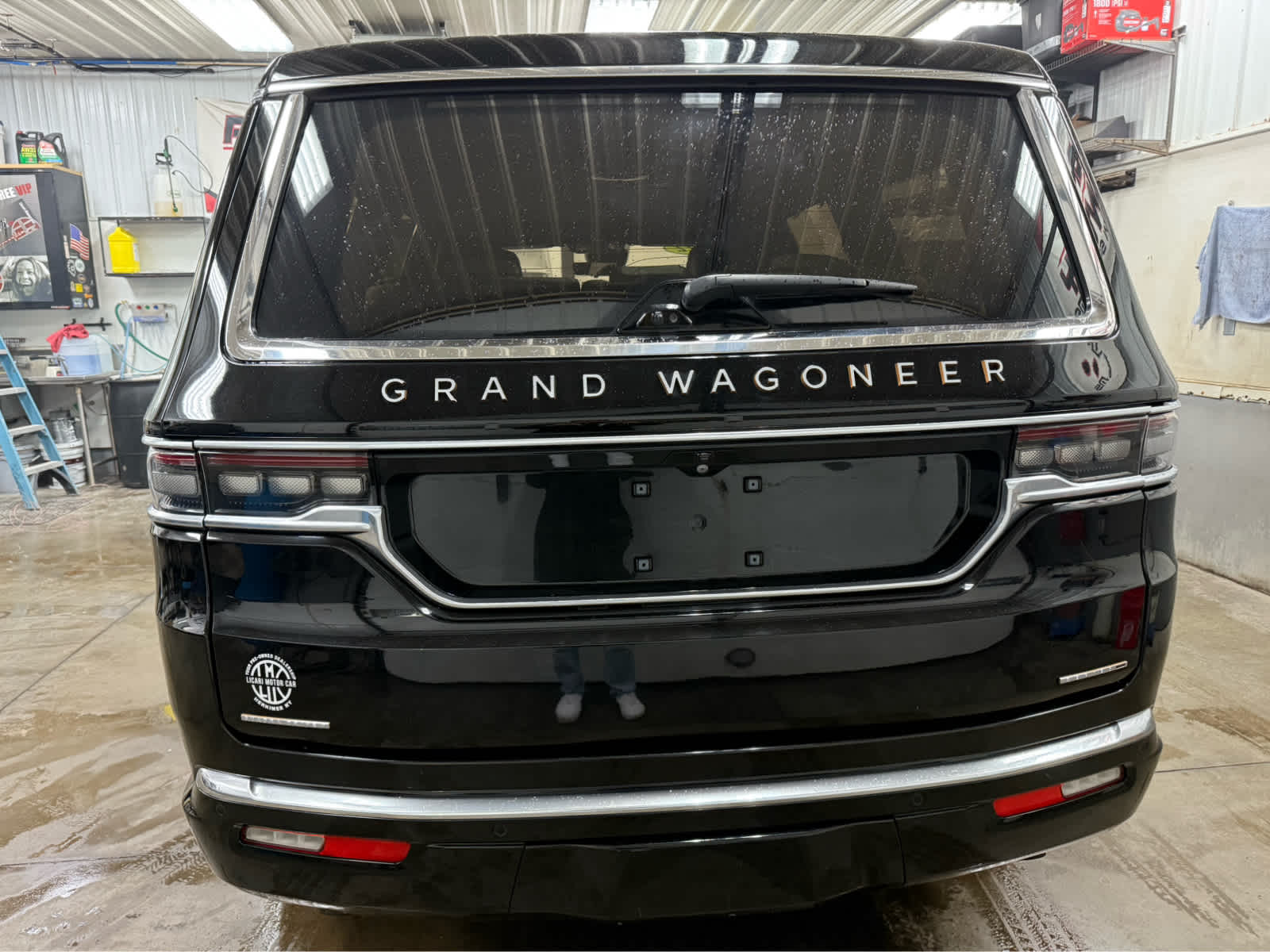 2022 Jeep Grand Wagoneer Series III