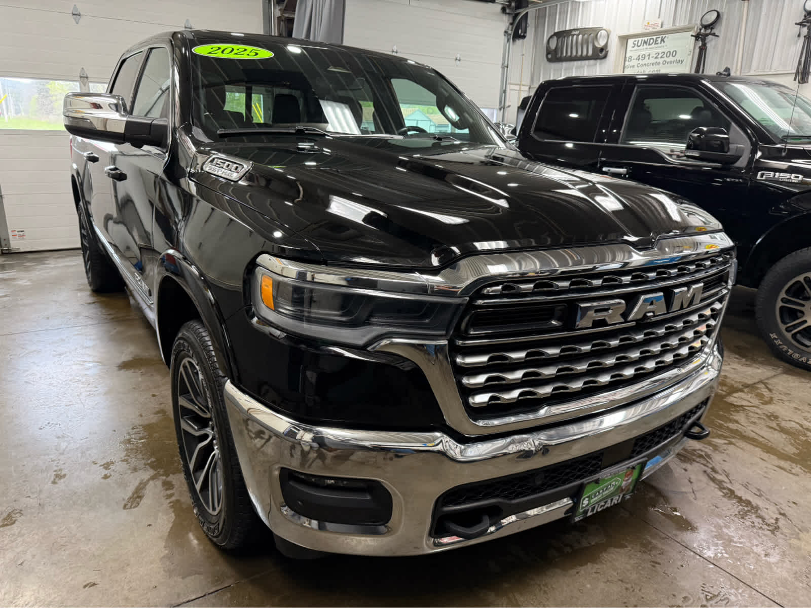 2025 RAM 1500 Limited