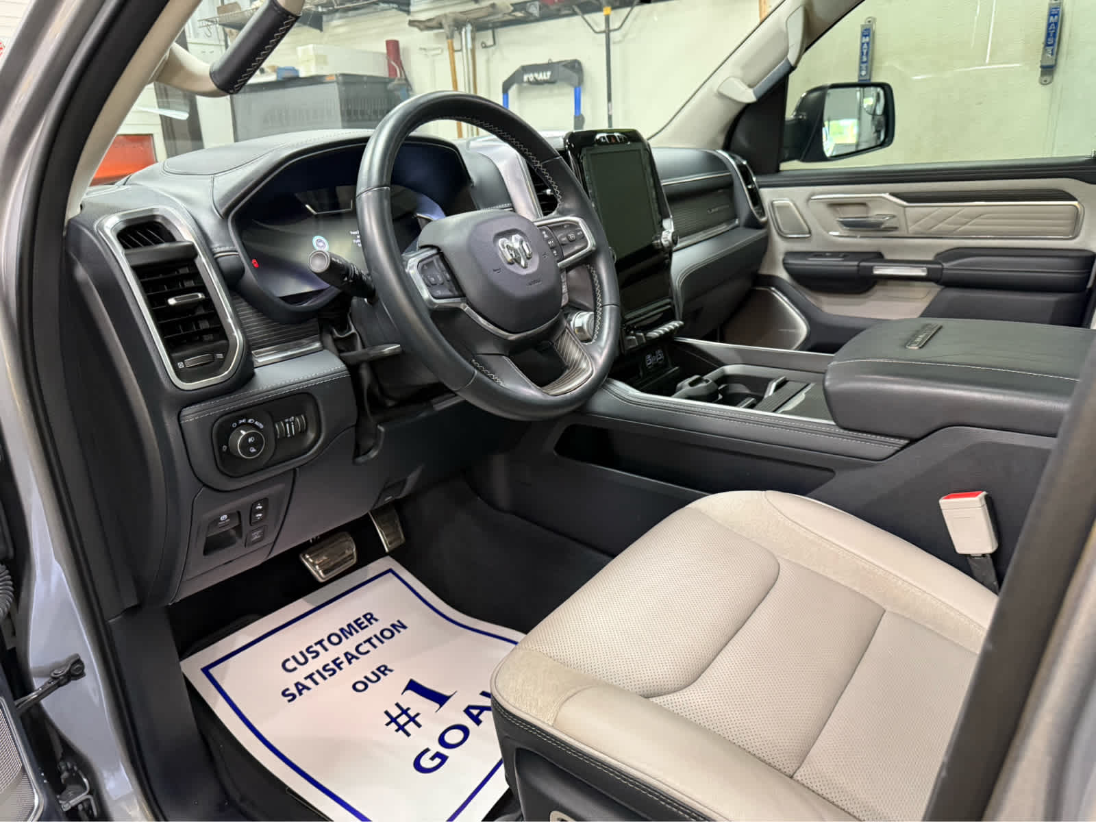 2023 RAM 1500 Limited