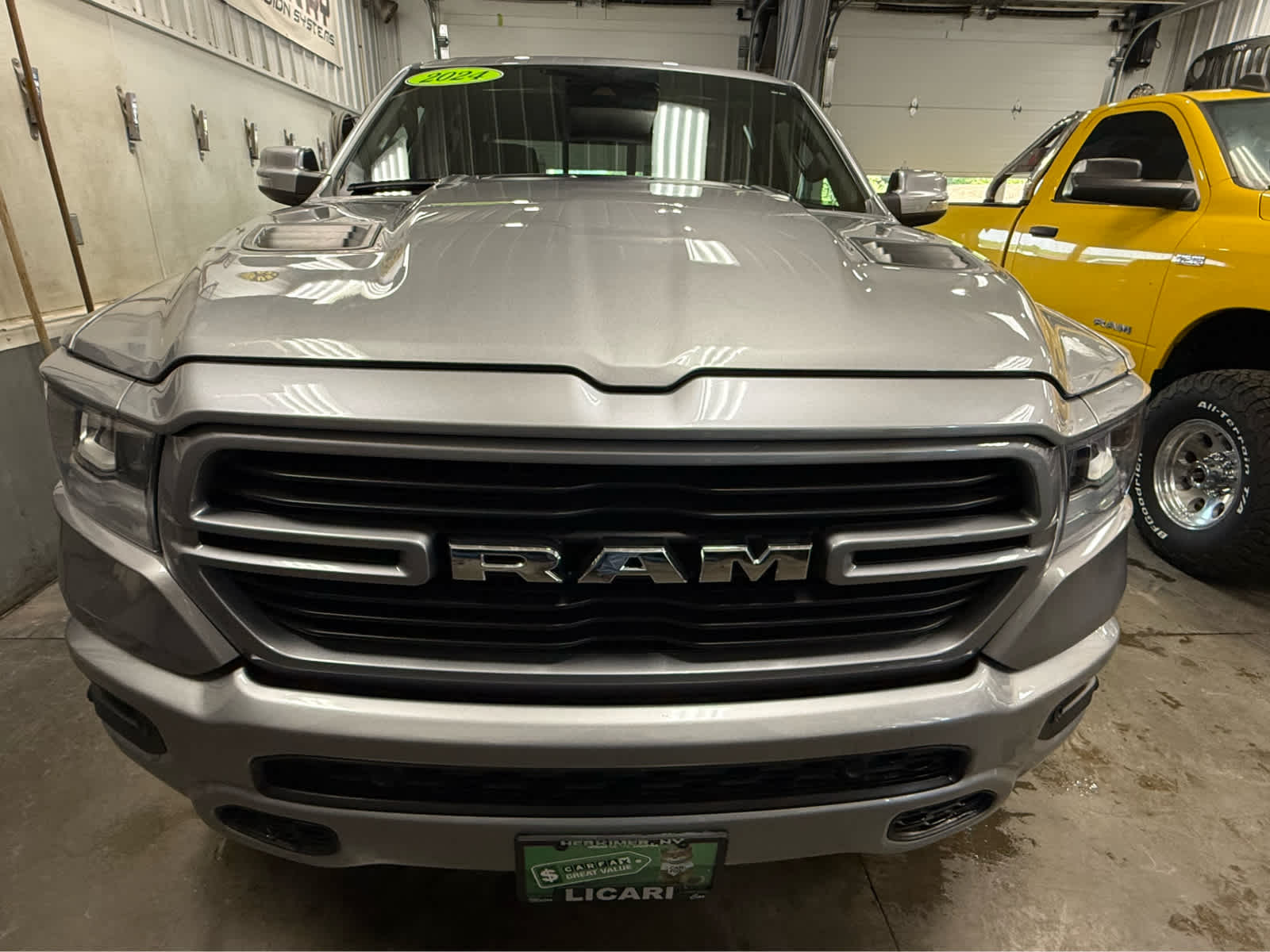 2024 RAM 1500 Laramie