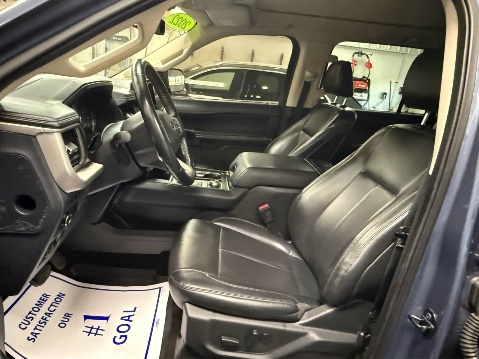 2022 Ford Expedition XLT