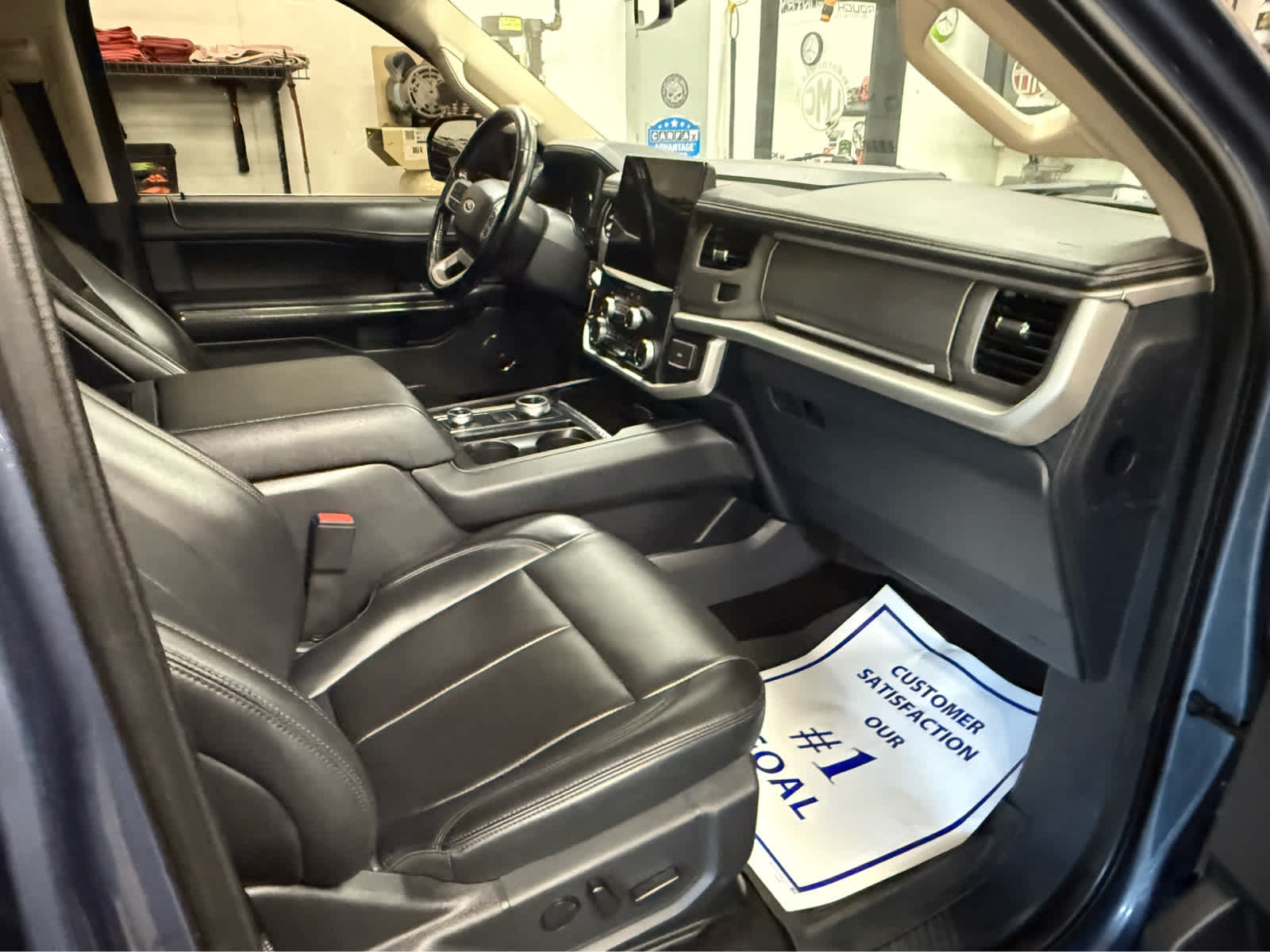 2022 Ford Expedition XLT