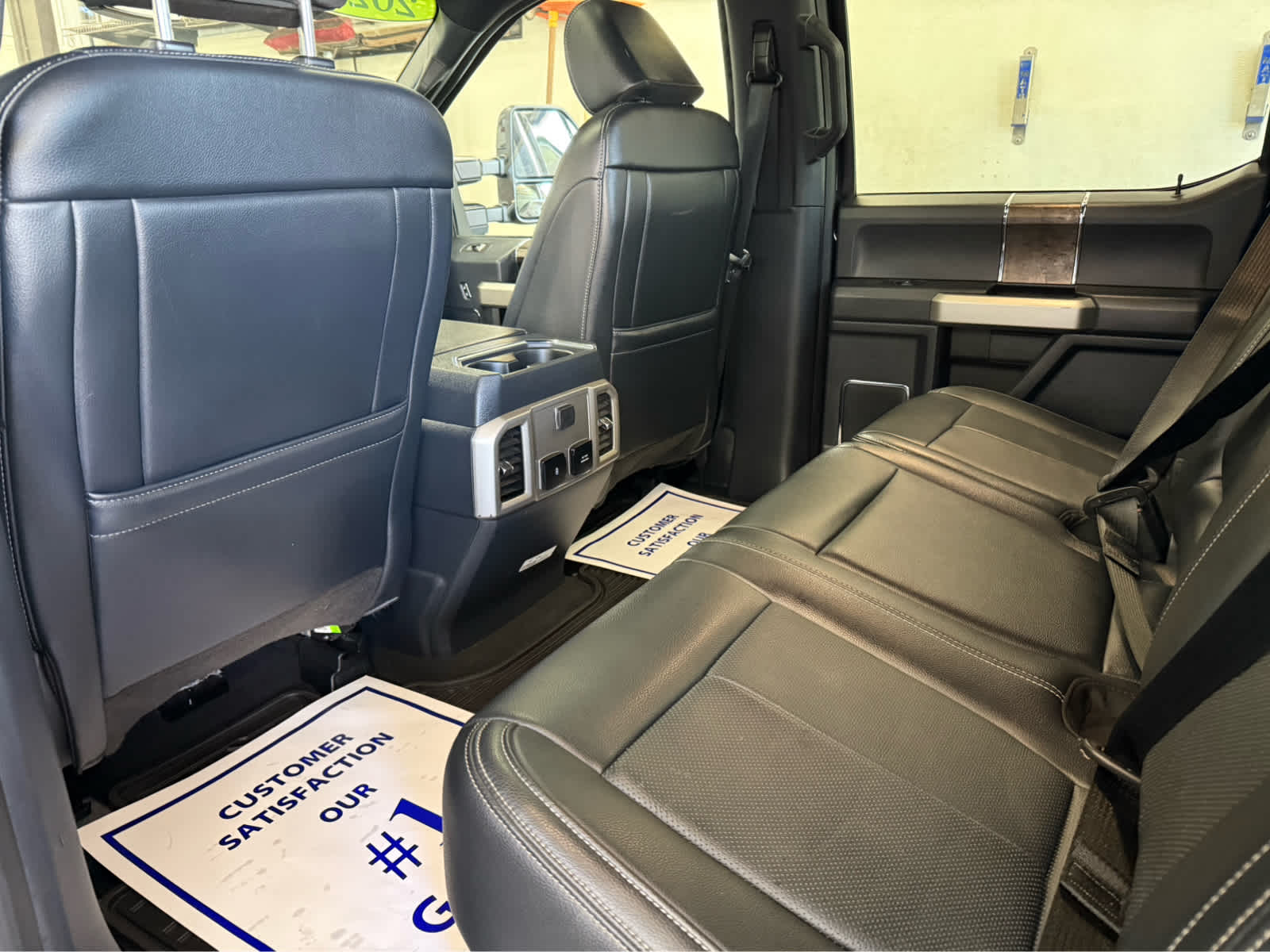 2022 Ford Super Duty F-250 Pickup LARIAT