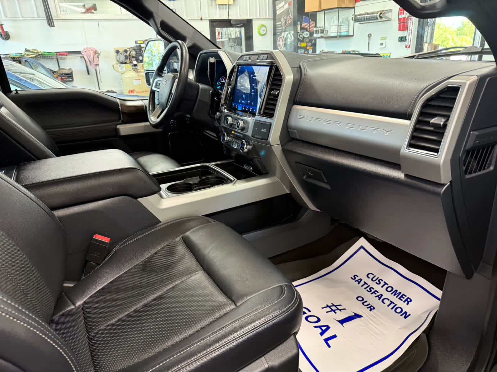 2022 Ford Super Duty F-250 Pickup LARIAT