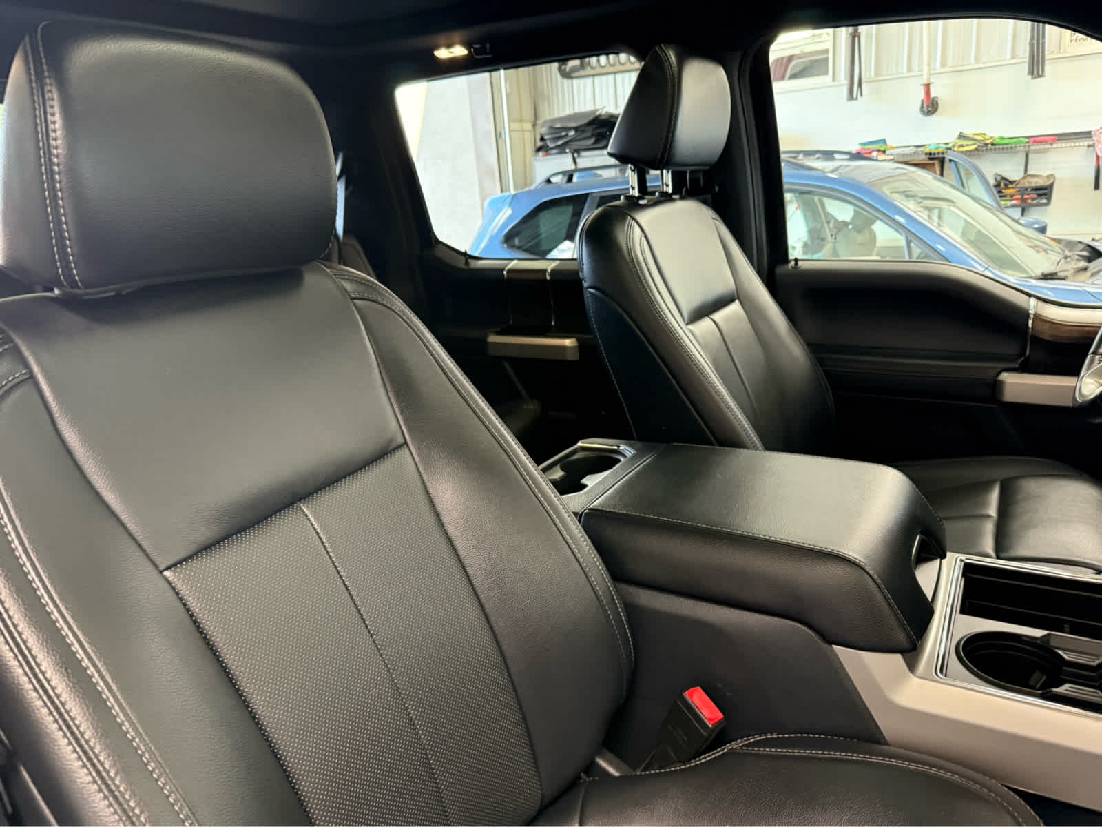 2022 Ford Super Duty F-250 Pickup LARIAT