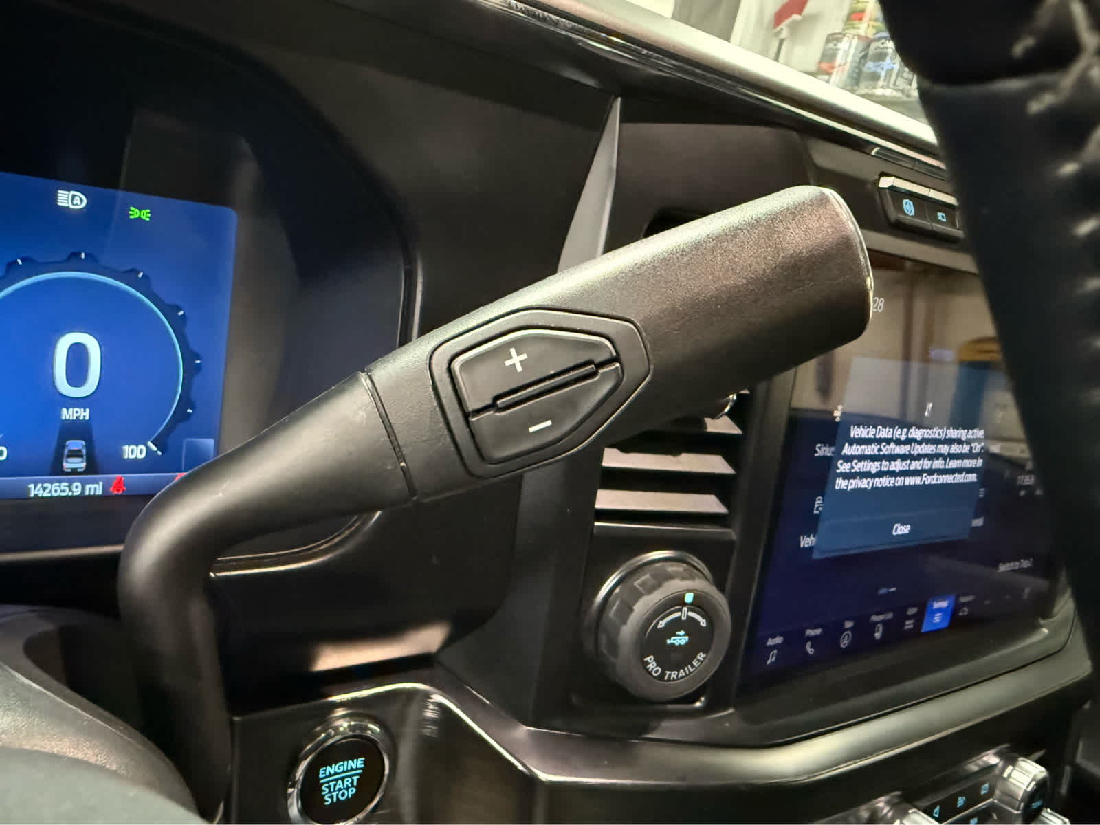 2024 Ford Super Duty F-250 Pickup LARIAT