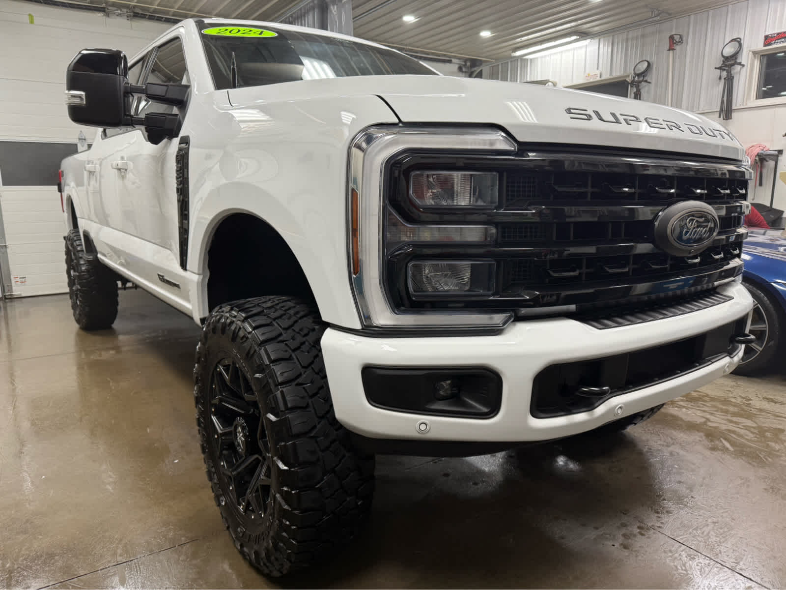 2024 Ford Super Duty F-250 Pickup LARIAT