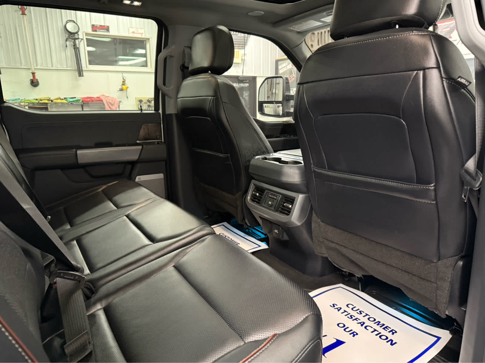 2024 Ford Super Duty F-250 Pickup LARIAT