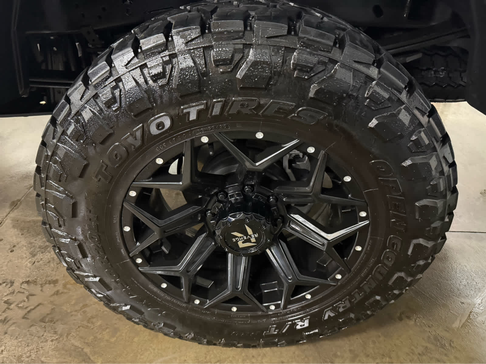 2024 Ford Super Duty F-250 Pickup LARIAT