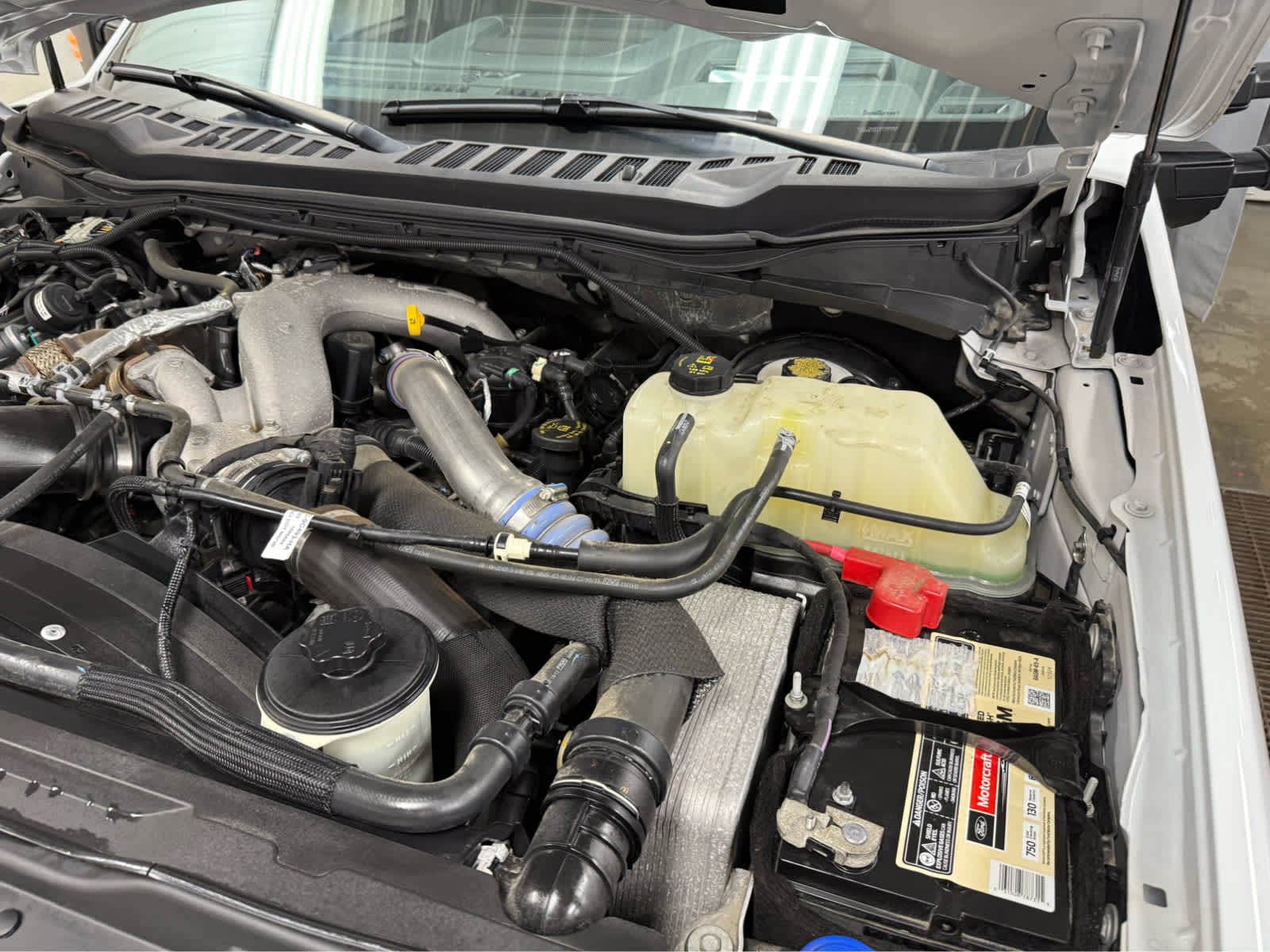 2024 Ford Super Duty F-250 Pickup LARIAT