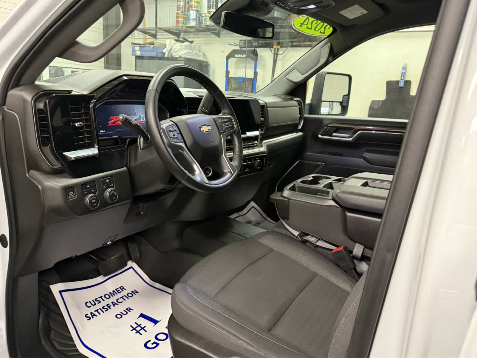 2024 Chevrolet Silverado 2500HD LT