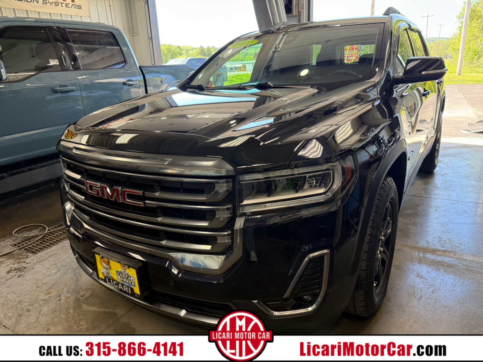 2021 GMC Acadia AT4