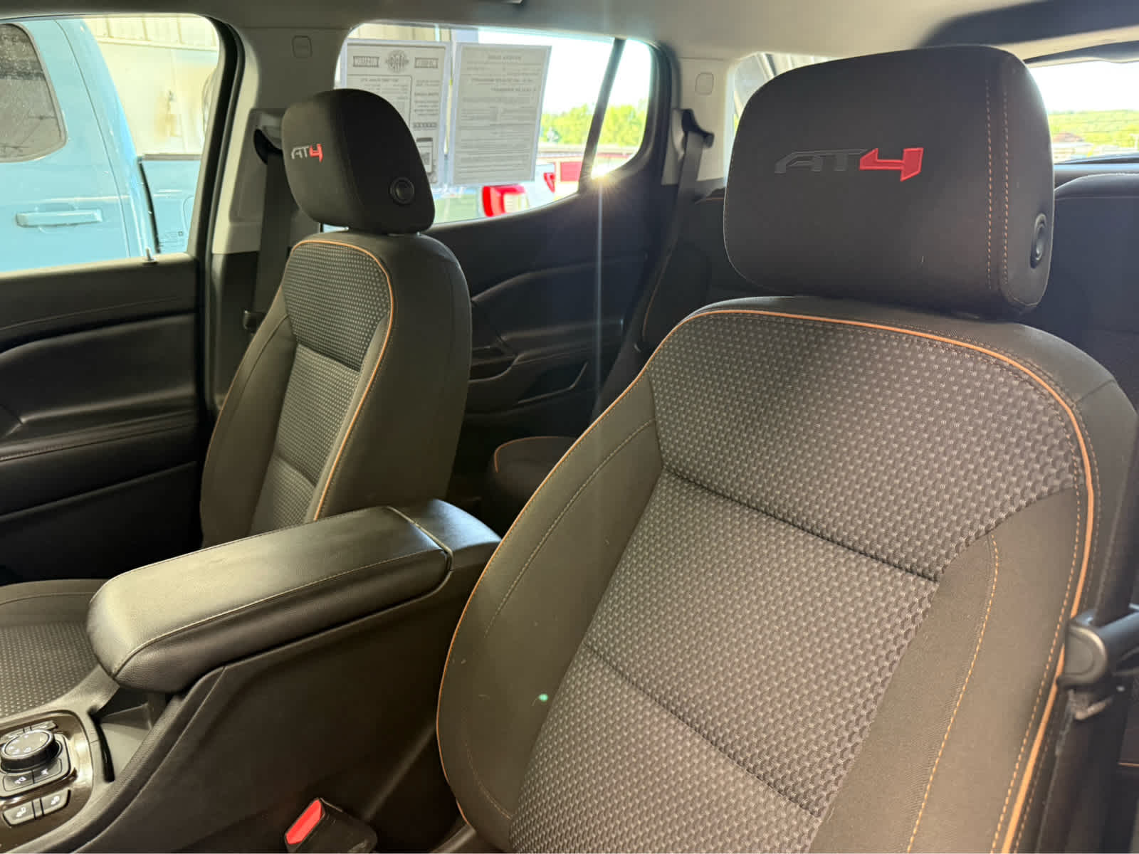 2021 GMC Acadia AT4