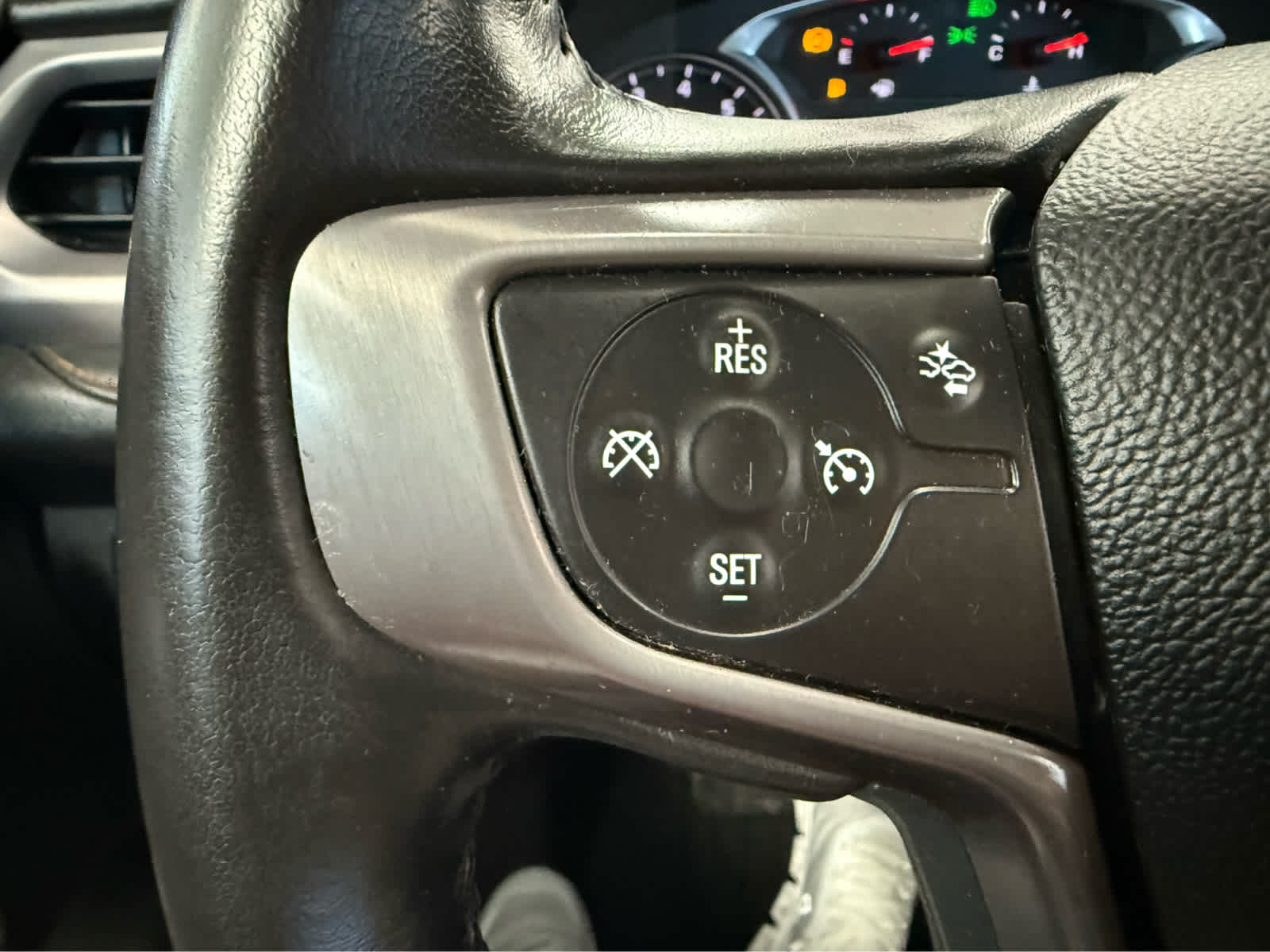 2021 GMC Acadia AT4