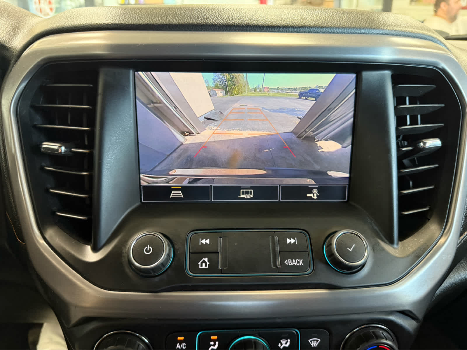 2021 GMC Acadia AT4