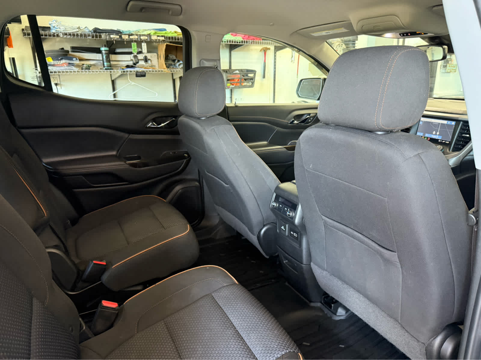 2021 GMC Acadia AT4