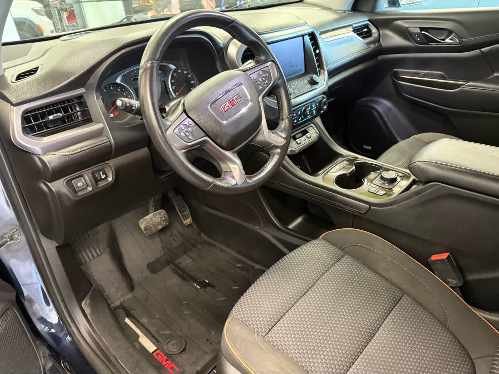 2021 GMC Acadia AT4