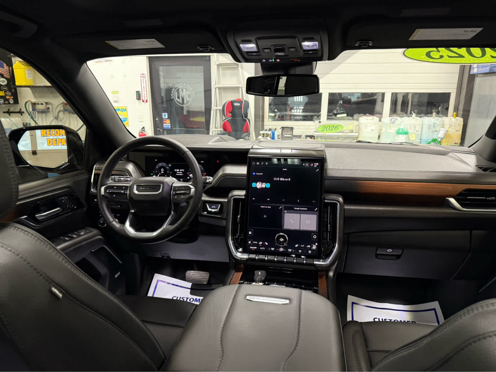 2025 GMC Yukon Denali