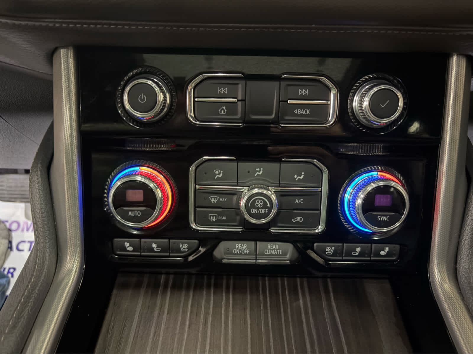 2022 GMC Yukon Denali Denali