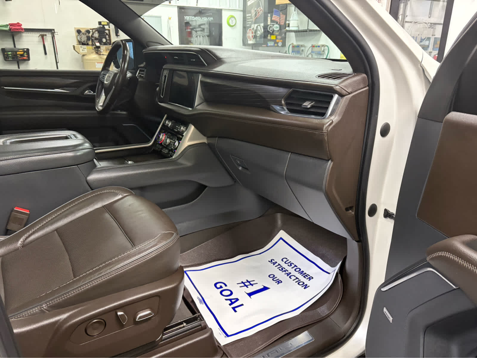 2022 GMC Yukon Denali Denali
