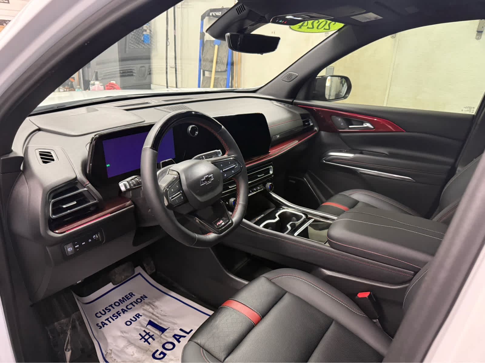 2024 Chevrolet Traverse AWD RS