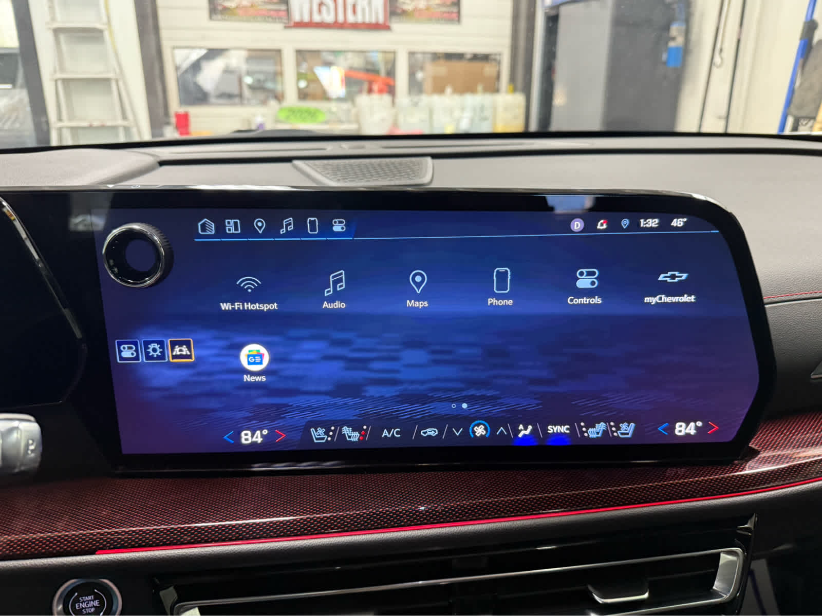 2024 Chevrolet Traverse AWD RS