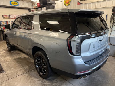 2025 Chevrolet Suburban High Country
