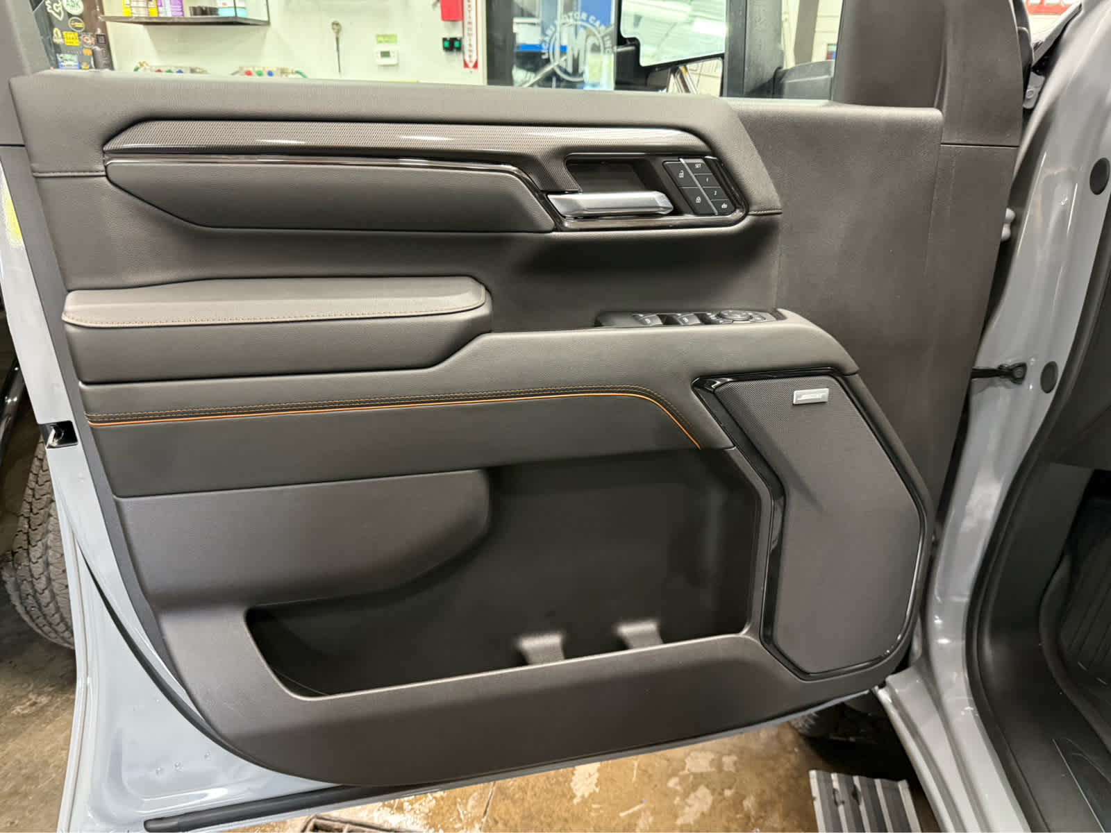 2024 GMC Sierra 2500HD AT4