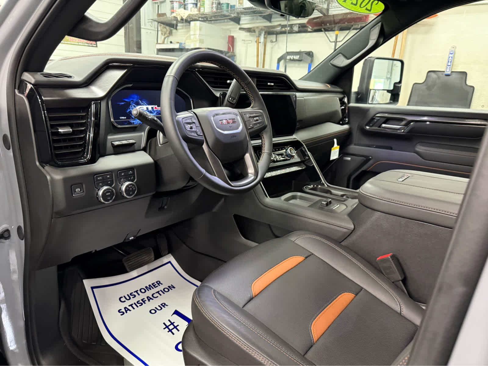 2024 GMC Sierra 2500HD AT4