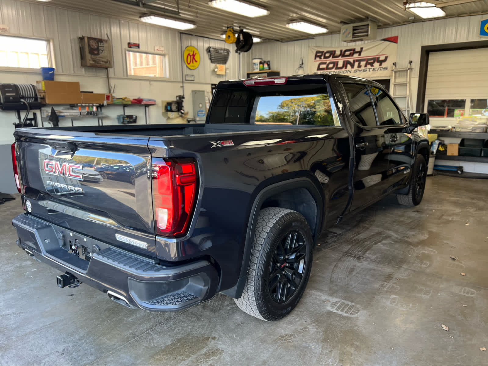 2023 GMC Sierra 1500 Elevation