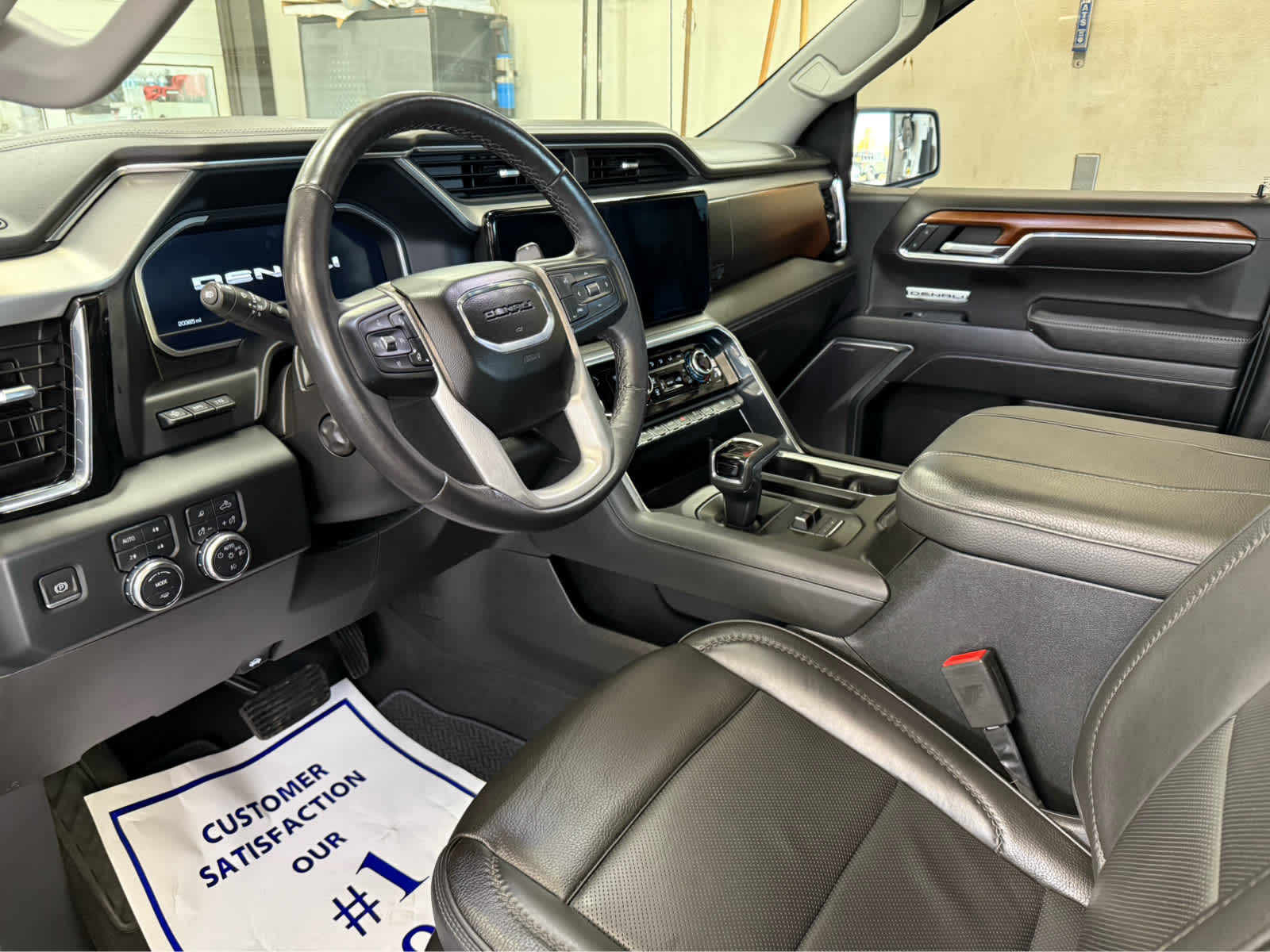 2023 GMC Sierra 1500 Denali