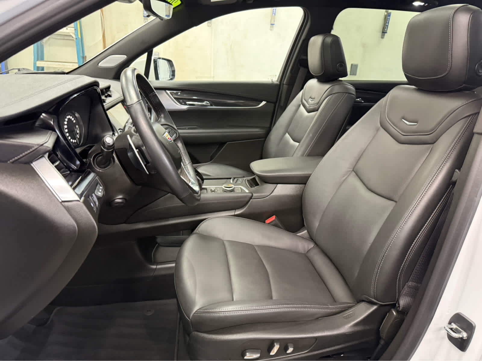 2023 Cadillac XT6 AWD Sport