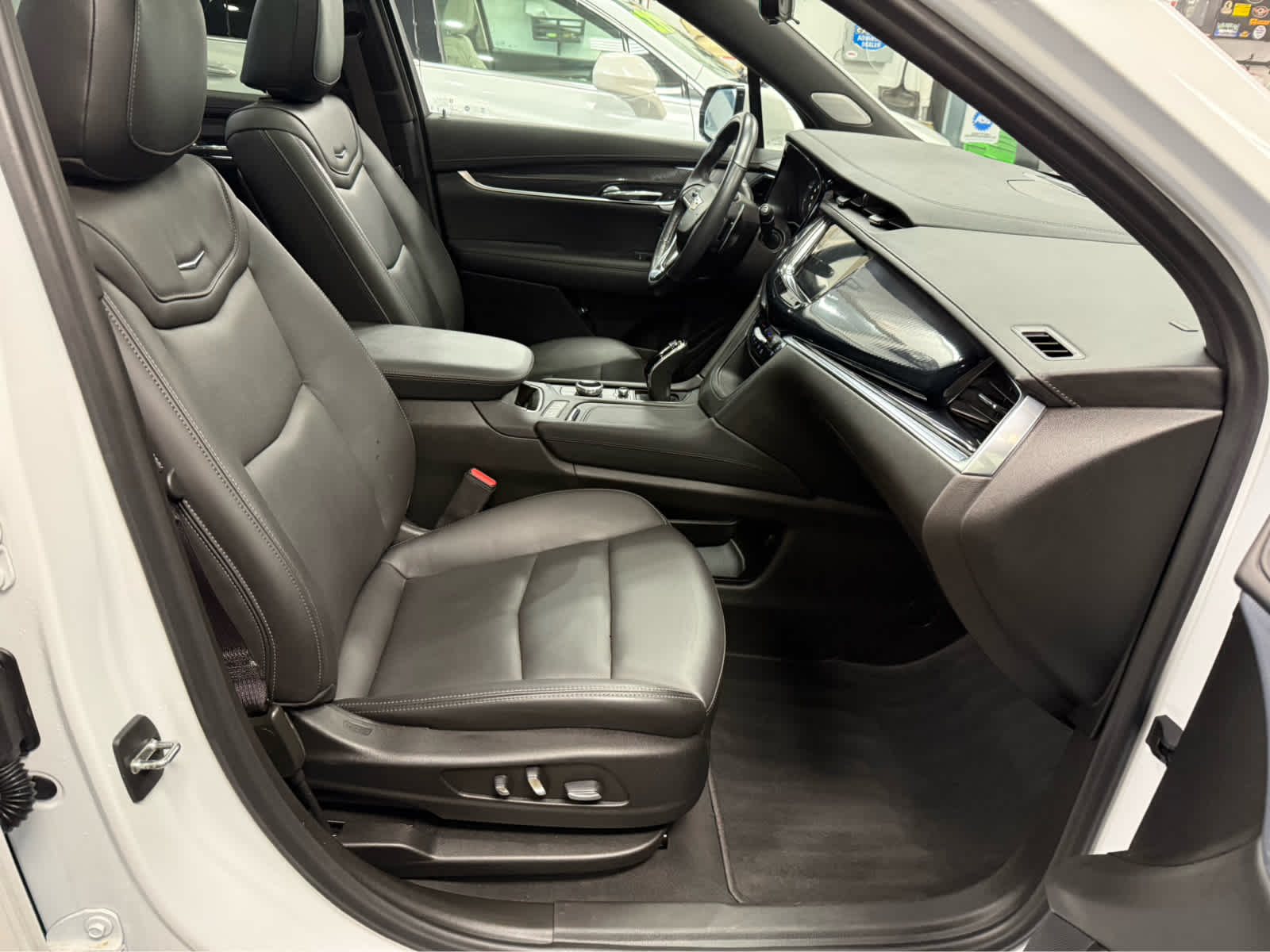 2023 Cadillac XT6 AWD Sport